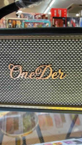 [Ready Stock] Oneder D6 Portable Wireless Bluetooth Speaker Classic Style
