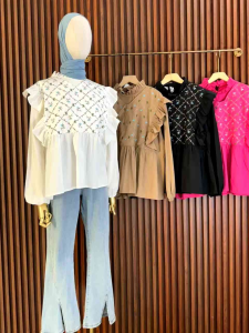 Kemeja ZR 3d Bunga: Kemeja Bahan Katun Nyaman