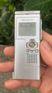 Máy ghi âm Olympus Voice-Trek V-41 – Thiết kế kim loại sang trọng ghi âm rõ nét hàng nội địa Nhật