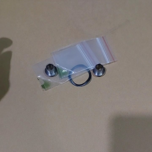 1 bộ sơ mi ( gồm 2 Sơ mi + 2 bịch chất liên kết + 1 long đền vênh )và loại ốp nhôm đã vớt lên lổ 30 mm(không bạc đạn) có cổ răng và không cổ răng