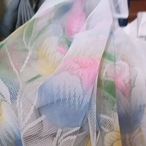 Vitrase gorden motif bunga tulip  Gorden vitrase motif warna  Gorden siang ma  Puring gorden dalaman gorden motif warna