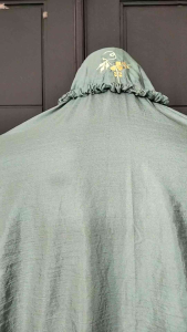 Set Mukena Parasut: Mukena Parasut Bordir Adem & Berkualitas Tinggi