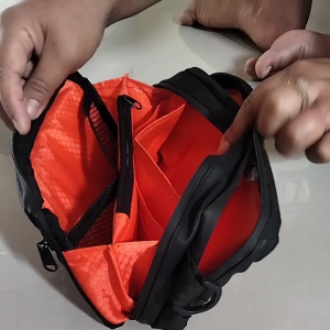 Tas Tangan Handbag Tas Slempang Cluth Bag Pria Wanita Waterproof Premium