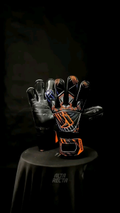 Terbaru Sarung tangan kiper Ayres Alta hitam oren terlaris buat dewasa