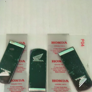 Emblem remote keyles emblem logo remot keyles kontak honda Pcx 150 Adv Vario fi new original