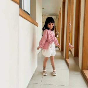 BAJU ANAK ATASAN LINEN PEREMPUAN FLORENTINA SERUT ATASAN CROPTOP