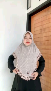 Jilbab Serut Renda Mewah Marwah & Rafilah Premium