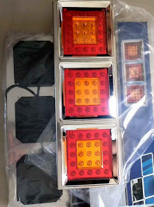 1 Pair(2 Pcs) - R/E 3 SLOTTED TAIL LIGHT ASSEMBLY 24V (60cm x 22cm)