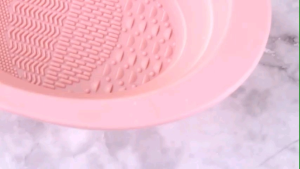 MAANGE Pembersih Make Up Brush Foldable Silicone Kuas Kosmetic Cleaner Bowl Bahan Silikon Cleaning Makeup Brushes Spons Holder
