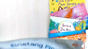 M&C! Binatang Pindah & Berbagi Kebahagiaan: Buku Cerita Edukasi