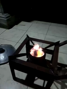 Kompor Oli Bekas Minyak Goreng Bekas Jelantah Desain Rumah Tangga Efisien