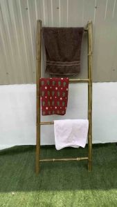 บรรไดตากผ้า ประดับบ้าน