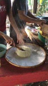 กระด้งส่ายข้าวเหนียว กระด้งขอบไม้ไผ่ กระด้ง ขนาด 19 นิ้ว