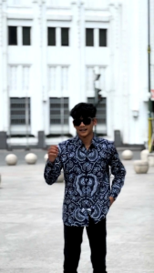 KEMEJA PREMIUM GURDO KLASIK BATIK FLORIST