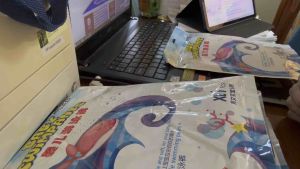 แพมเพิสว่ายน้ำสำหรับเด็ก กางเกงนุ่มขอบไม่แข็ง เอวยางยืดรอบด้าน​  และทรงกระชับสัดส่วน