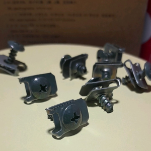 5 PCS/BAUT KLIP SEKRUP CACING ULIR KASAR BATOK BODY YAMAHA 5x16