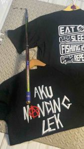 Kaos Tshirt \"Eat Sleep Fishing Repeat\" & Bahan Combed Free Sticker