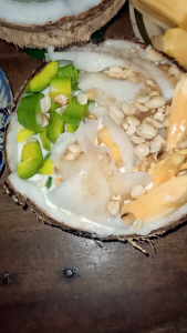 Dừa sáp Đặt Sản Cầu Kè Trà Vinh Thơm Ngon Bổ Dưỡng ( hơn 1kí)