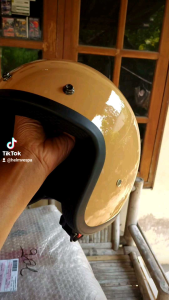 Helm Retro Cappucino