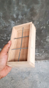Tempat Pakan Burung