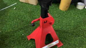 Cặp Mễ kê xe 2 cái 3 tấn thương hiệu Hitman . Đội kê ô tô