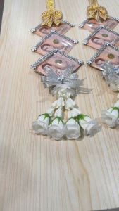 สีเงิน 6 ซอง มาลัยใส่แบงค์ พวงมาลัยคล้องคอนาค พวงมาลัยบ่าวสาว พวงมาลัยประดิษฐ์ พวงมาลัยเงิน พวงมาลัย 6 ซอง ราคา - Lazada