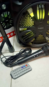 Speaker Bluetooth Karaoke Fleco FL-955D/F-8801 85 Inchi Gratis Microphone Super Bass / 76