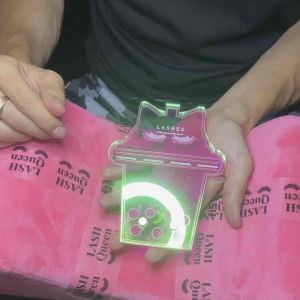 LASH QUEEN Board for eyelash พาเลทขนตาปลอมอะคริลิค พร้อมขาตั้ง สําหรับการต่อขนตา WITH MAGNETS!! 7037