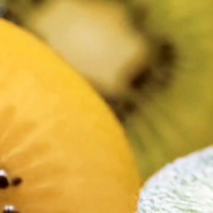 Dried Kiwi  Premium/ Dried Kiwi Golden Premium/ Kiwi Kering Green- Halal [Dried fruits groceries snacks food nuts] 1 kg / 500g