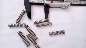 Per Spring Tekan 1 mm Stainles Panjang 3 cm Termurah