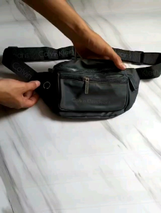 Tas Pinggang Selempang Casual Pria Bahan Waterproof