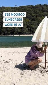 MooGoo Clear Zinc Sunscreen SPF40 | ครีมกันแดดธรรมชาติสูตรกันน้ำ ซิงค์ออกไซด์ SPF 40