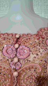 Desain Kebaya Elegan: Atasan Kebaya Pesta & Kebaya Wisuda Sabrina