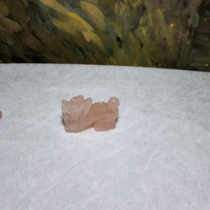 99 grams Premium Rose Quartz 3 dimensional Dragon display [Natural Crystal] 天然粉晶立体龙小摆件