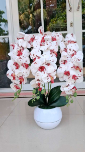 Rangkaian anggrek LATEX artificial 3 tangkai model sejajar dengan pot bola