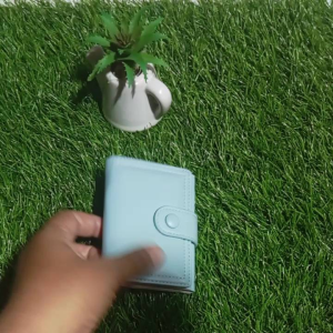 Naura dompet dompet lipat tiga tom mic mic