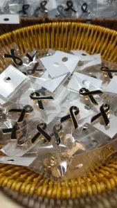 เข็มกลัดไว้อาลัย เข็มกลัดไว้ทุกข์