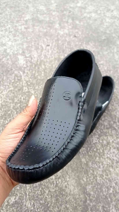 Sepatu Kulit Pria Dewasa Tanpa Lapisan: Terbaru & Terlaris