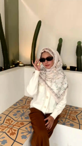 Hijab Segiempat Motif Terbaru: Nyaman Dipakai & Cocok Untuk Acara