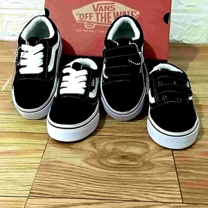 Sepatu Anak Sekolah Import: Vans Hitam Terbaru