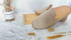 🚚 สินค้าพร้อมส่ง 👞 งาน Handmade 💯% รองเท้าสลิปเปอร์ผ้ากระสอบ สีเบจ รองเท้าแฟชั่นผู้หญิงผู้ชายสไตล์มินิมอล Inari_Handmade