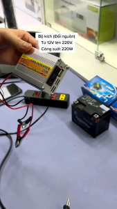 bộ chuyển đổi nguồn điện 12V sang 220V 220W cho quạt gió bóng đèn sạc điện thoại