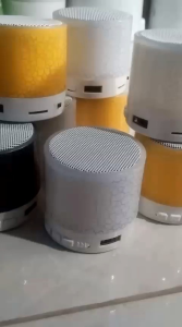 Speaker Bluetooth Mini  Portabel Retak Lampu Led Music Box S6 Speaker Mini S10