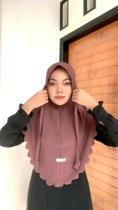 Hijab Bergo Instan Maudy Tepi Laser Cutting Size L /Jilbab Bergo Insan Harian Motif Nyaman