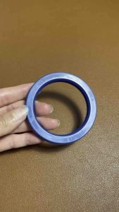 ซีลยูคัพ เนื้อ PU ขนาดวงใน 55 วงนอก 70 หนา 9 ใช้ที่แกน (ยูคัพ 55x70x9) / UC 55-70-9(10) H605 #ซีลไฮดรอลิก #ซีลกระบอก #ซีลกระบอกไฮดรอลิก #ซีลรถโฟล์คลิฟท์ #ซีลคูโบต้า