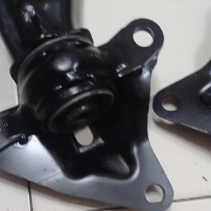 LOWER ARM ASSY HONDA FREED BRIO 2008 S/D 2013 ORIGINAL 1PC