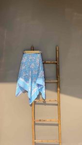 VOAL PRINTING SEGIEMPAT MOTIF CINAMOROLL VS KUROMI