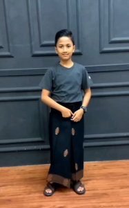 Sarung Anak Usia SD & SMP: Bahan Katun Berkualitas