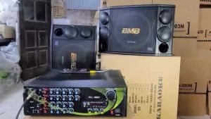 Bộ karaoke gồm amply 12 sò lớn và đôi loáE2000 bass30 từ kép và 4 tép từ kép