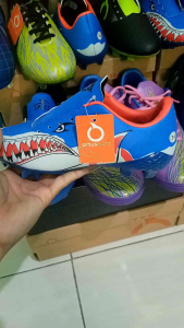 Ortuseight sepatu bola/soccer sepatu Anak Anka size 33 37